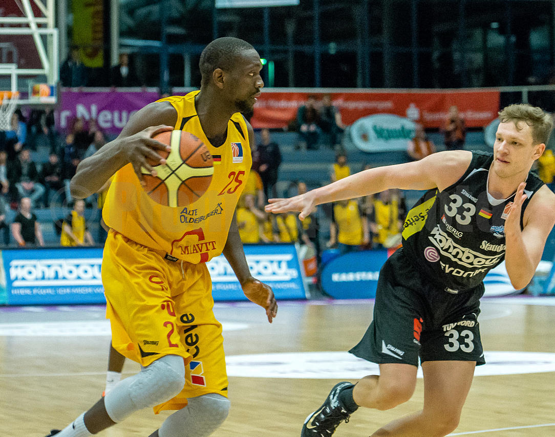 2. Bundesliga ETB Wohnbau Baskets Essen / Finke Baskets Paderborn