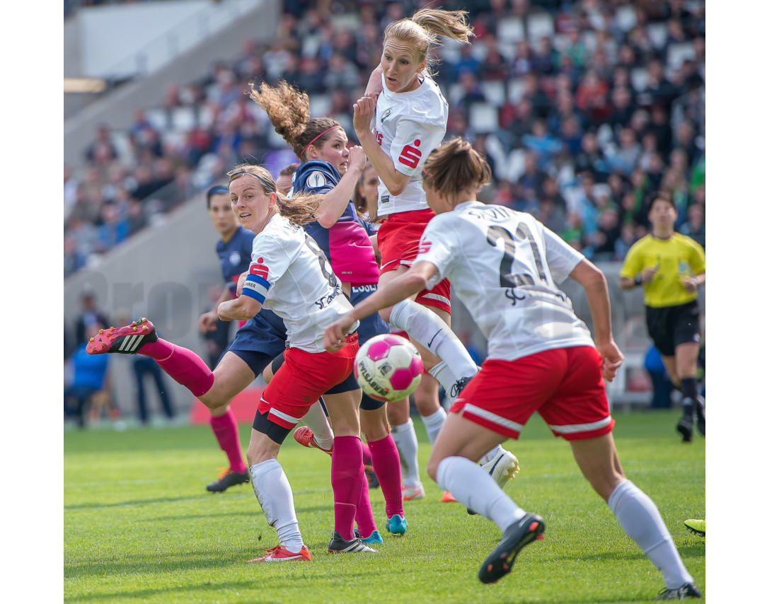 DFB-Pokal Halbfinale der Frauen 2014 in Essen