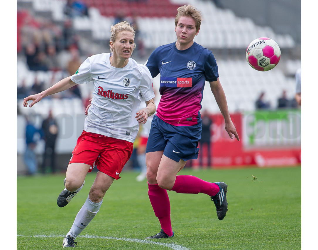 DFB-Pokal Halbfinale der Frauen 2014 in Essen