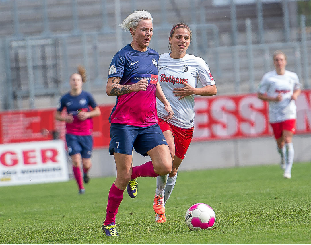 DFB-Pokal Halbfinale der Frauen 2014 in Essen