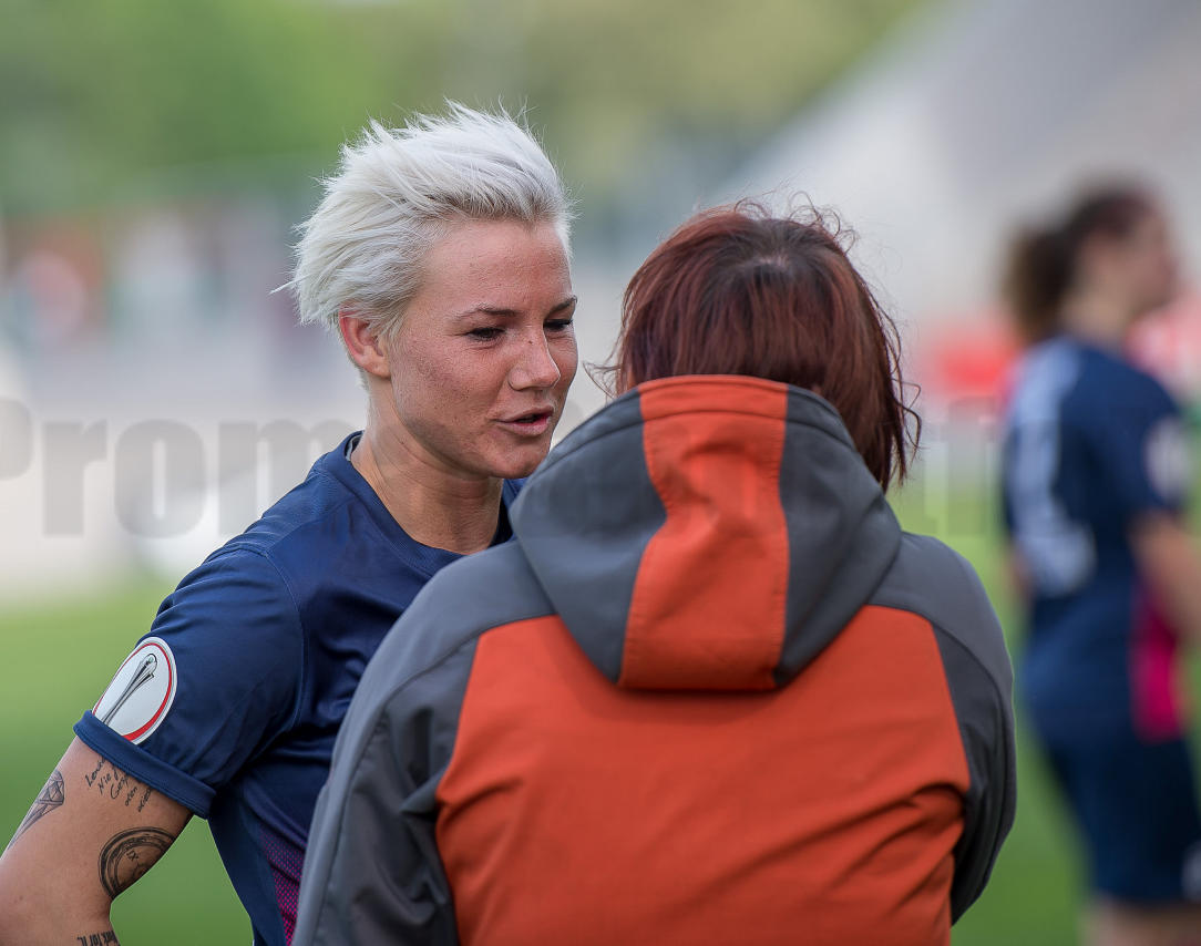 DFB-Pokal Halbfinale der Frauen 2014 in Essen